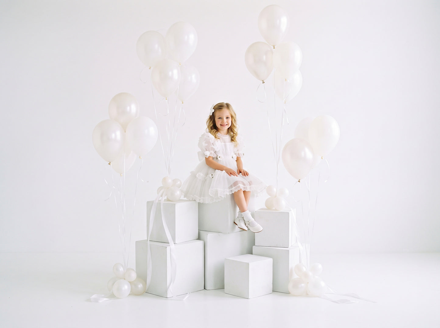 White Cube Digital Backdrop Set